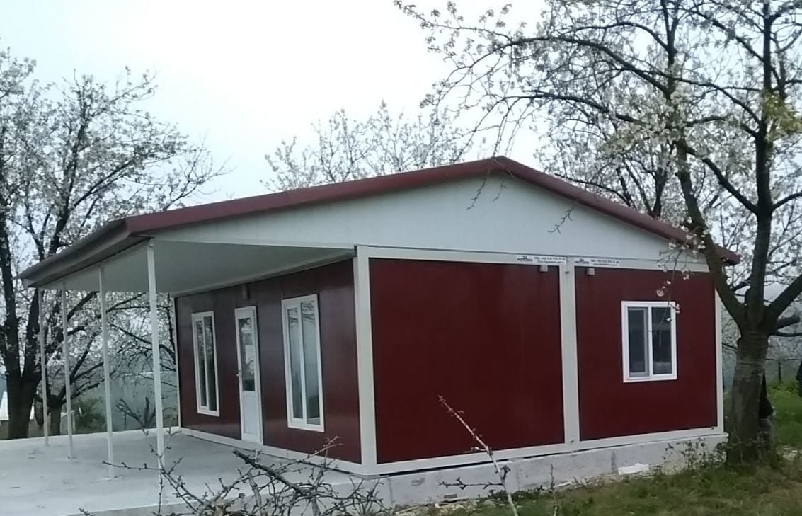 64m2. Ev Tipi Verandalı Birleşimli Konteyner