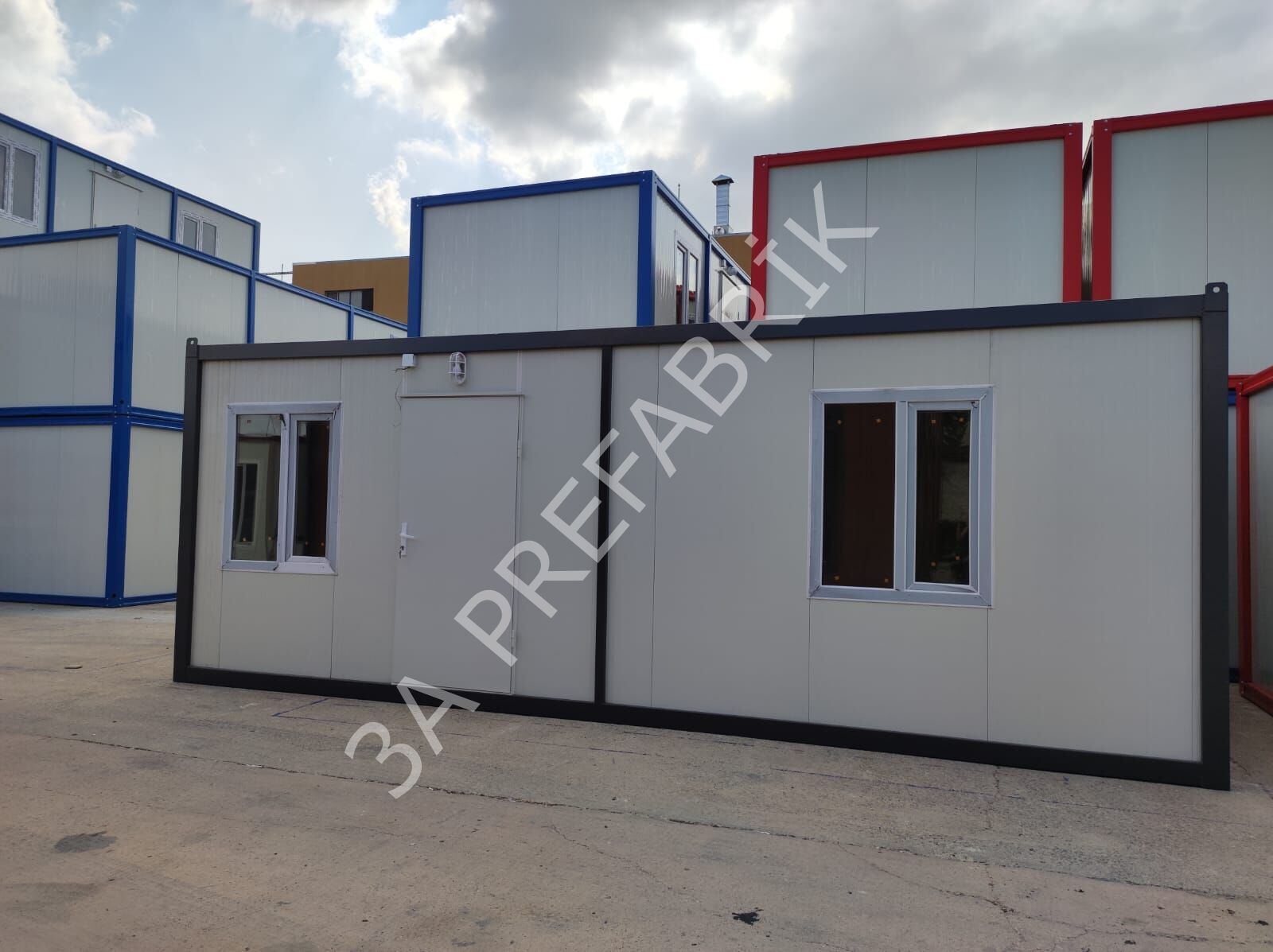 Tek Girişli İki Odalı WC Duşlu Çay Ocaklı Konteyner K307