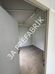 Çatılı  Ahşap Desenli Yaşam Konteyneri-27m2.