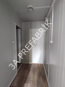 Düz Çatılı Beyaz Gövdeli Bağ Bahçeye Konteyner-27m2.